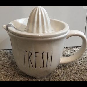 Rae Dunn Fresh Juicer